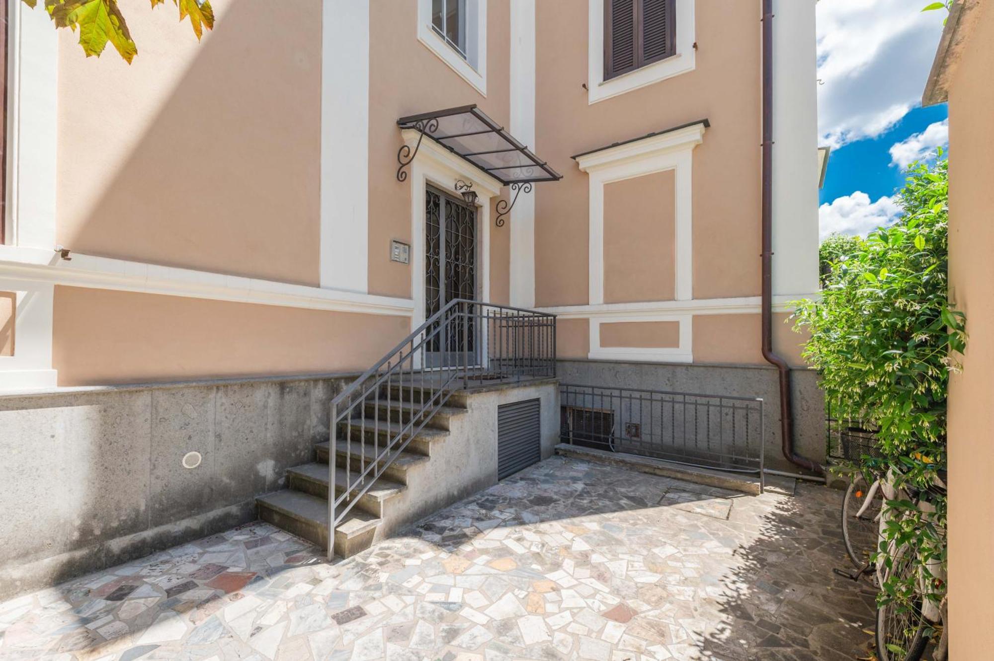 Appartement Suityrhome San Pietro 99 *